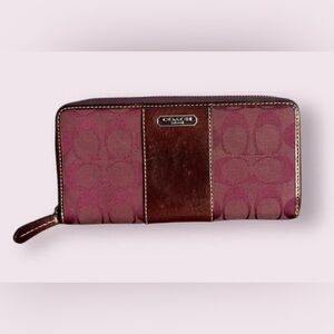 🖤VINTAGE COACH MAROON ZIP-AROUND WALLET🖤